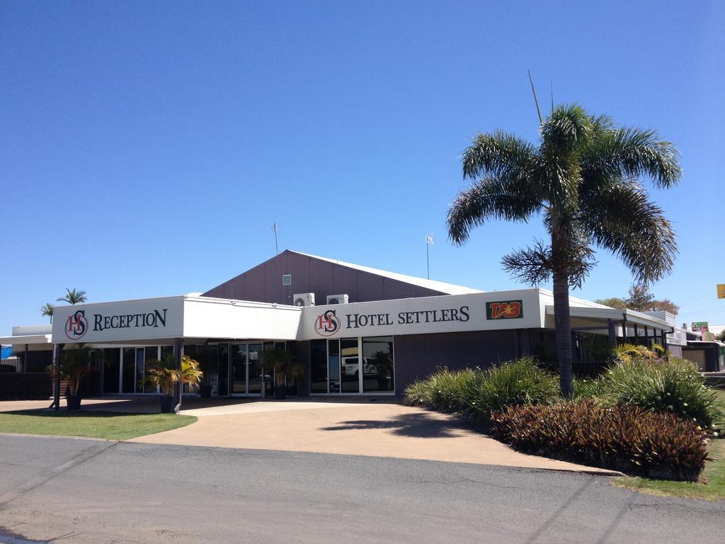 Hotel Settlers Biloela Exterior photo